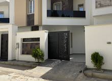 360m2 5 Bedrooms Villa for Sale in Tripoli Al-Serraj