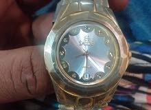 ساعه بي داخلها فص الماس والعقارب ذهب معى الارقام ساعه بي داخلها فص الماس والعقارب ذهب معى الارقام