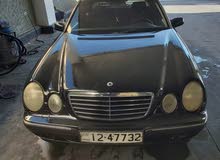 Mercedes E200