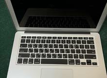 Macbook Air 2017 مستعمل بحاله ممتازه
