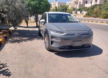 Hyundai Kona Premium in Salt