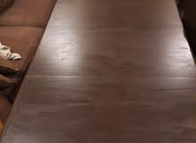 Brown Extendable Dining Table طاولة طعام تتكبر Brown Extendable Dining Table طاولة طعام تتكبر