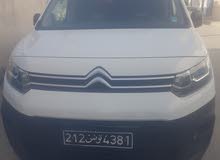 A vendre voiture comercial A vendre voiture comercial