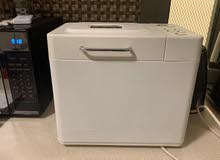 صانعة الخبز kenwood بحلاة جيدة جدا صانعة الخبز kenwood بحلاة جيدة جدا