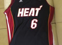 Nice Miami Heat jersey - large