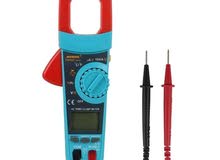 يتوفر لدينا #Digital_Clamp_Meter  يقوم بقياس التيار ..
