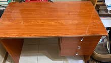 wooden office desk -- مكتب خشبي محلي wooden office desk -- مكتب خشبي محلي