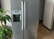 LG side by side refrigerator with water dispenser or ice maker