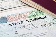 التقديم على التاشيرة الايطاليه او المالطية سياحية