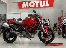 Ducati monster 696  دراجه نظيفه