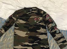 hollister long sleeve t-shirt (lightly used) hollister long sleeve t-shirt (lightly used)