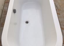 بانيو مستعمل سنه حالته ممتازه متحرك خفيف الوزن بانيو مستعمل سنه حالته ممتازه متحرك خفيف الوزن