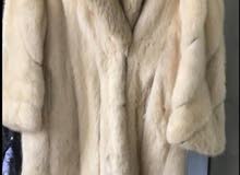 fur White coat