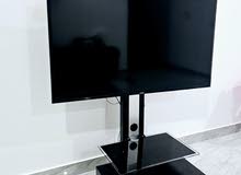 Tv stand  (طاولة تلفزيون)