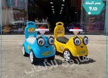 سيارة دفع قدم مميزه مع موسيقى واناره تناسب عمر 1 سنة الى 4 سنة .