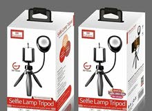 Earldom Mini Smartphone Tripod with Selfie Lamp Earldom Mini Smartphone Tripod with Selfie Lamp