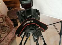 Canon D700 Canon D700