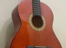 ألة موسيقى Guitar classique للبيع
