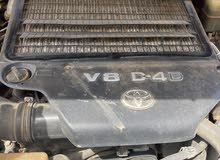محرك ديزل v8 دبل تيربو كامل مع الاطراف قير عادي