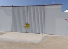 مستودع للإيجار مساحه 900 متر يصلح لجميع الأنشطة التجارية الصناعية Warehouse for rent area of 900 met