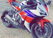 للبيع هوندا CBR1000 RRشرط الفحص موديل 2012