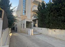 شقة طابقية مميزة للبيع في دير غبار / خلف Centro Mada Amman طريق المطار .