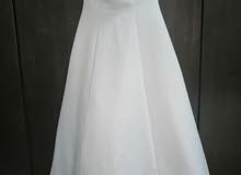 فستان اعراس أبيض