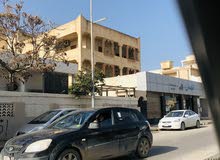 منزل للبيع ثلاث طوابق واجهتين على الرئيسي حي دمشق منزل للبيع ثلاث طوابق واجهتين على الرئيسي حي دمشق