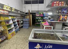 محلات 3 مخازن للخلو مساحه 190 متر عشارع رئيسي وحيوي على مدار السنه