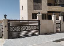 شقة ارضية فاخرة جديدة مساحة 180 متر في منطقة ربوة عبدون REF 314