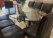 طاولة للبيع من THE ONE طاولة للبيع من THE ONE