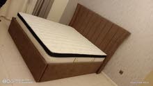 King size base heardboard bed