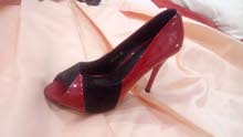 talons rouge et noir talons rouge et noir