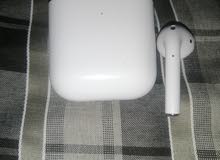 Airpods series 2 with wireless charging Airpods series 2 with wireless charging