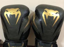 ( Venum impact new boxing gloves) 14oz + twins special groun guard