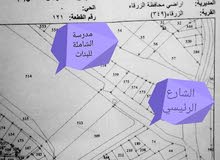 ارض تجاري مع طابقين مع مخزنين-الزرقاء-الجبل الابيض (كلو مفروز) قوشان مستقل-كاش فقط لا يتوفر تقسيط...