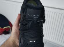 حذاء Adidas ultra boost مقاس 43 اسود مميز