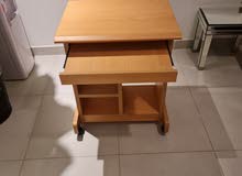 Original wood, no negotiation as its already discounted Computer table Original wood, no negotiation as its already discounted Computer table