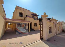 تتميز الفيلا بتصميم حديث للغاية والتشطيب أكثر من رائع ، تتميز الفيلا بتصميم حديث للغاية والتشطيب أكثر من رائع ،