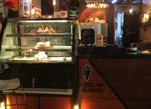 looking for waitress looking for waitress