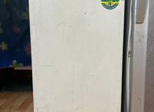 Samall fridge for sell. Samall fridge for sell.