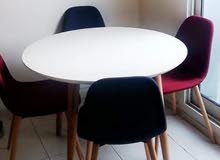 طاولة ابيض ب4كراسي طاولة ابيض ب4كراسي