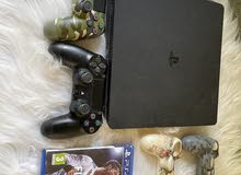 بلايستيشن 4 مع ملحقاته للبيع playstation4 500gb بلايستيشن 4 مع ملحقاته للبيع playstation4 500gb