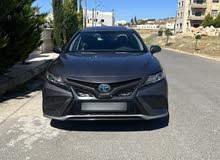 Toyota camry 2019 se sport  البيع بداعي السفر جمرك قبل 5 شهور التفاصيل و الفحص مرفق في الصور