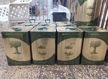 للبيع زيت زيتون رومي اصلي من اراضي إربد/ قرية عنبة زيت مكفول ومضمون والفحص قبل الشراء
