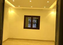شقة سكنية ممتازة فخامه في التشطيب في الدور الأرضي بالاثاث في عمارات سوق الثلاثاء شقة سكنية ممتازة فخامه في التشطيب في الدور الأرضي بالاثاث في عمارات سوق الثلاثاء