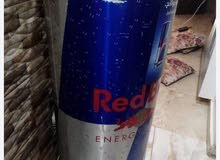 ثلاجة ريد بول بحاله ممتازة