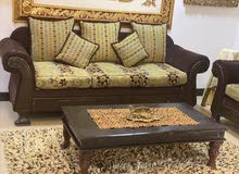 للبيع طقم كنب امريكي ب80 دينار مع الطاولة للتواصل للبيع طقم كنب امريكي ب80 دينار مع الطاولة للتواصل