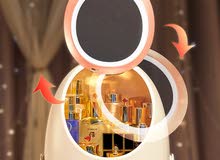 صندوق مكياج مع اضاءة وشحن صندوق مكياج مع اضاءة وشحن
