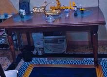 طاولة سفرة حجم كبير بدون كراسي
